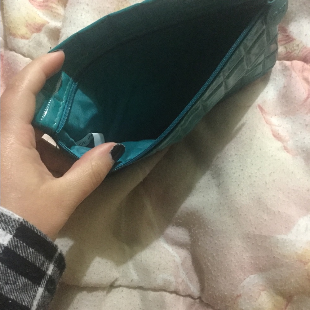 Hand purse - Picture 3 of 3